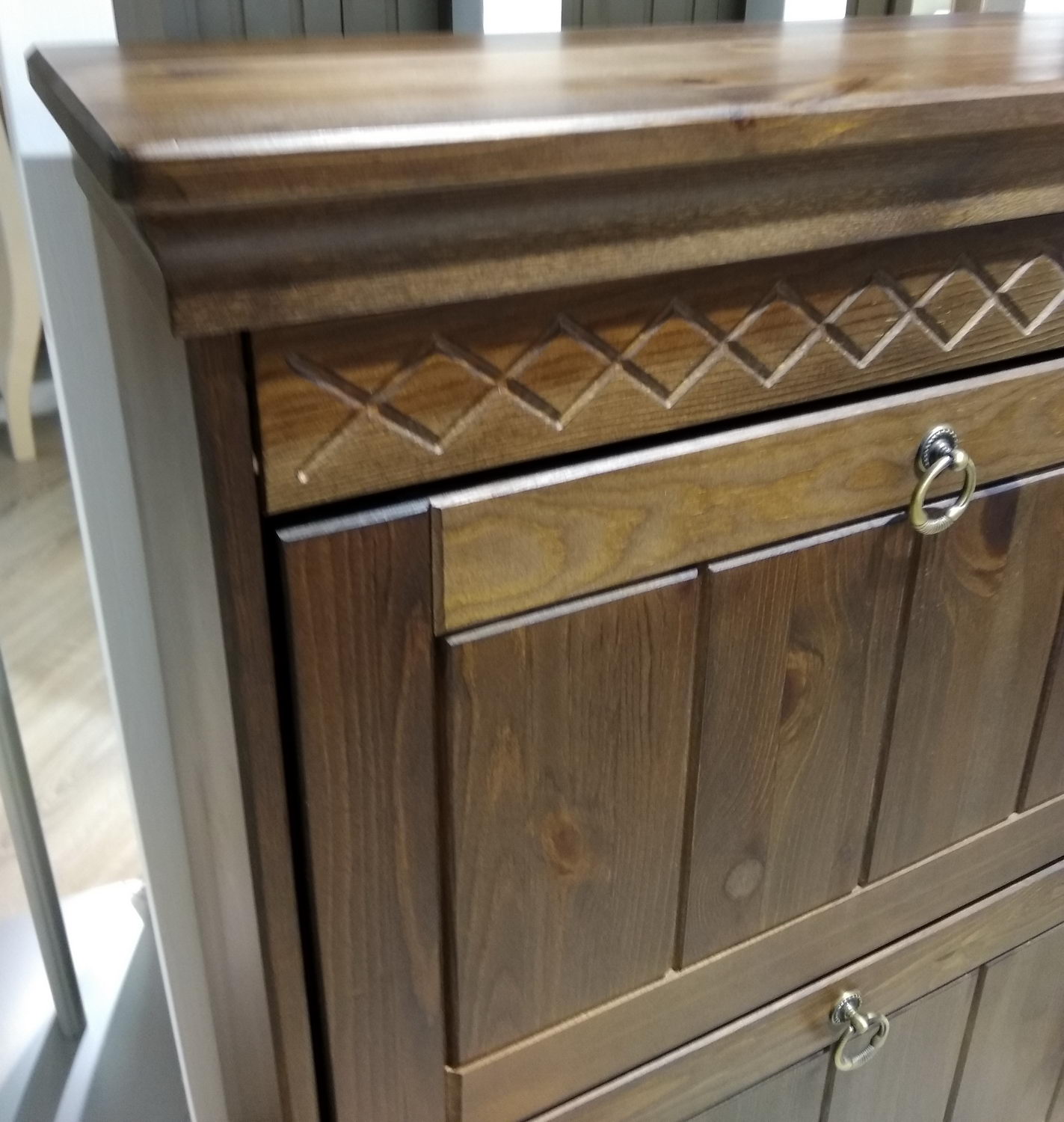 Тумба массив сосны Дания для обуви №1