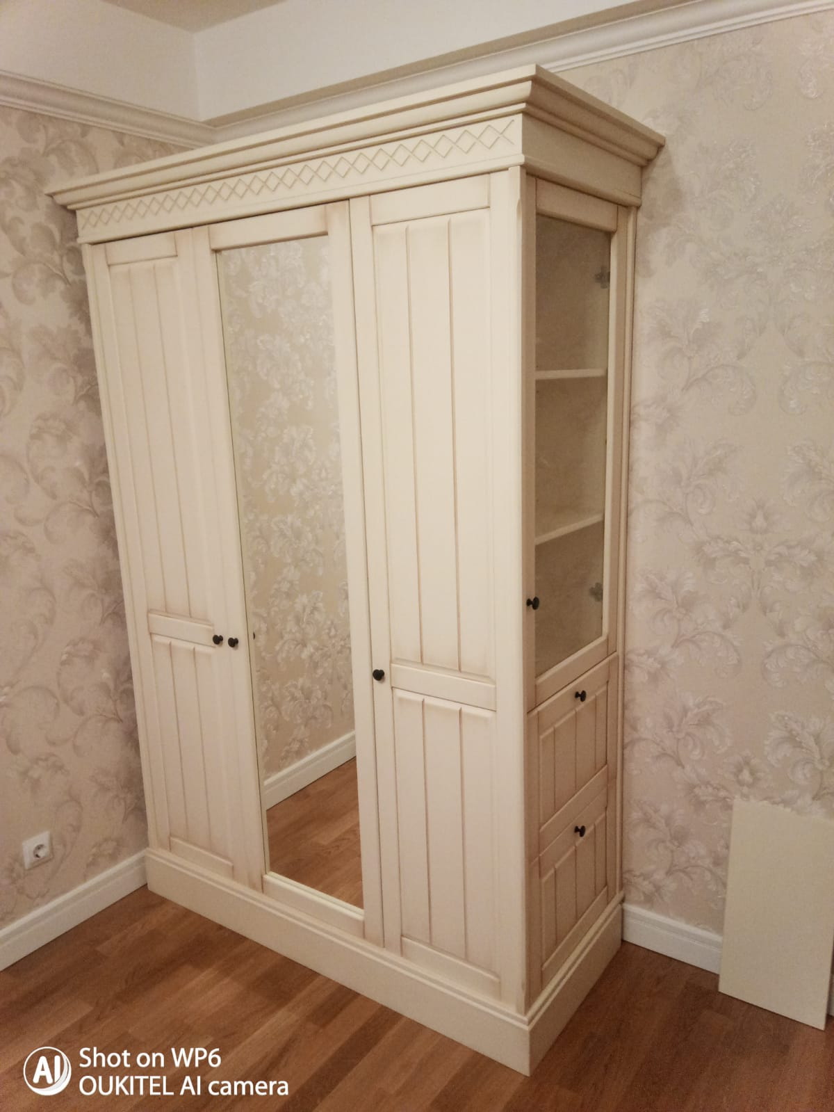 Шкаф 3 створчатый с зеркалом и ящиками Дания №5