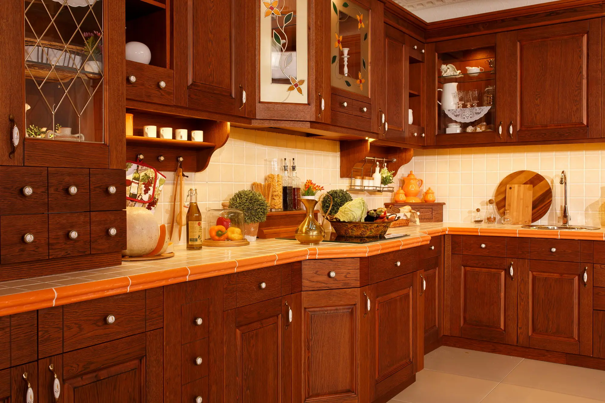   Кухня деревянная Моника (цена за п/м)  