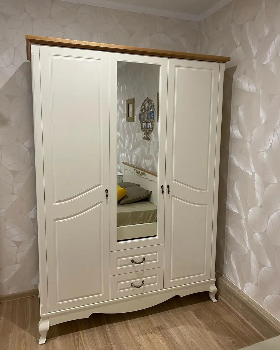 Шкаф Арредо 3-х створчатый