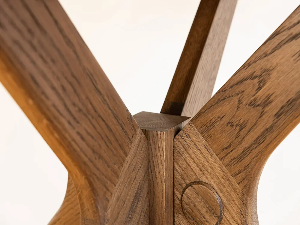 Стол обеденный Оксфорд круглый массив