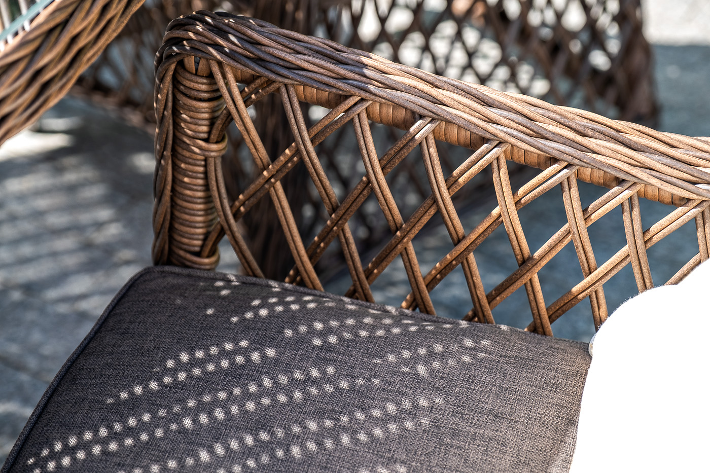 "Латтини" плетеное кресло из искусственного ротанга, цвет коричневый