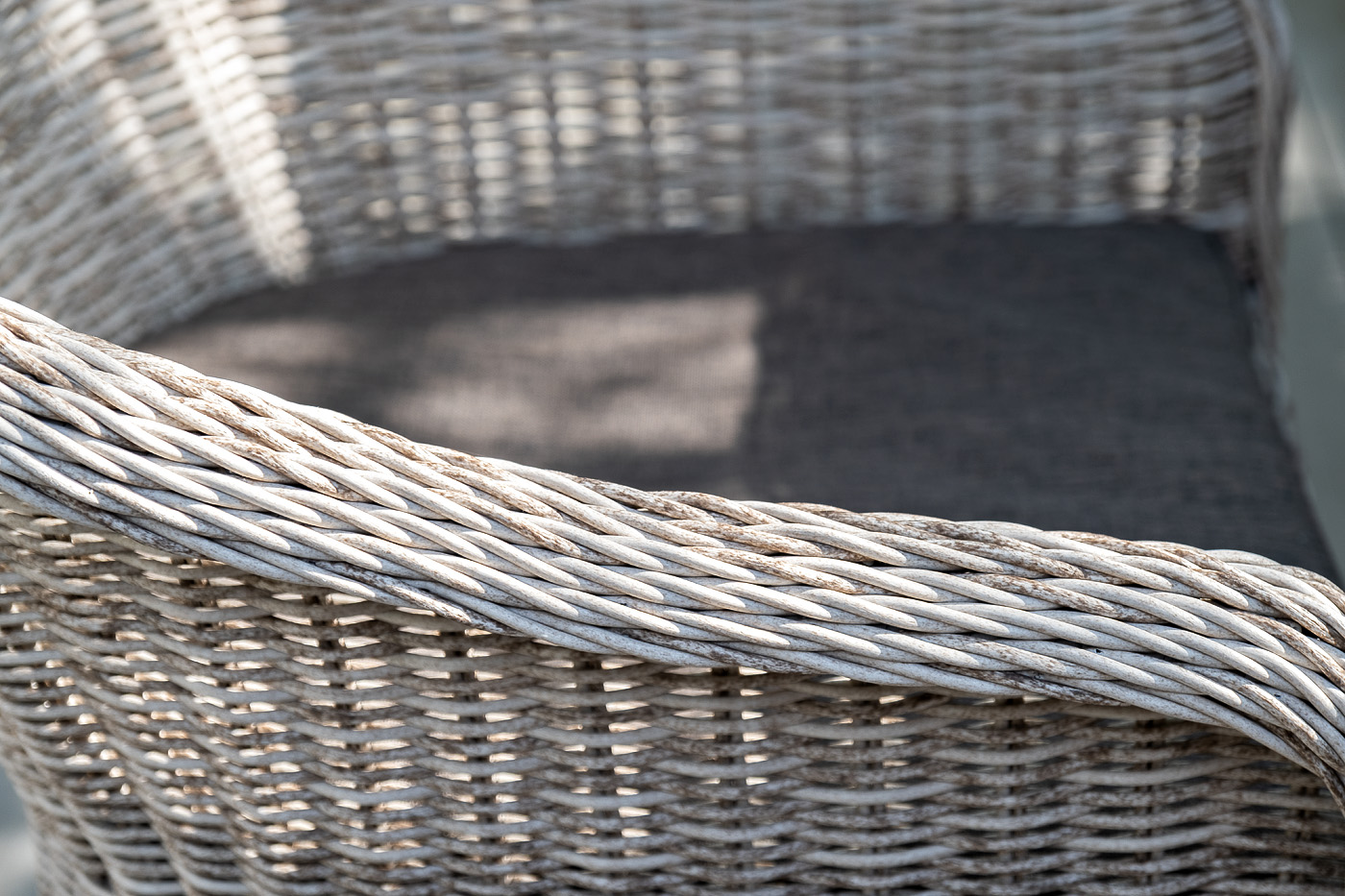 "Равенс" плетеное кресло из искусственного ротанга, цвет бежевый