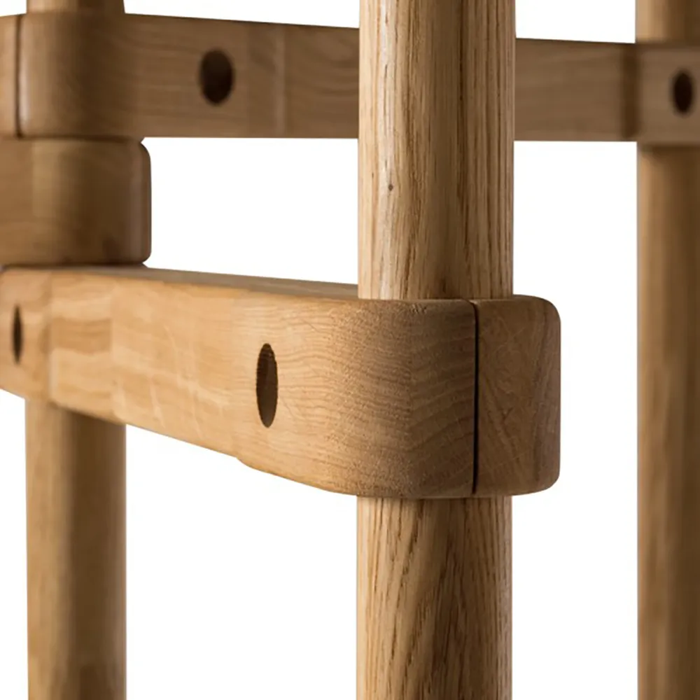 Вешалка для одежды Титус